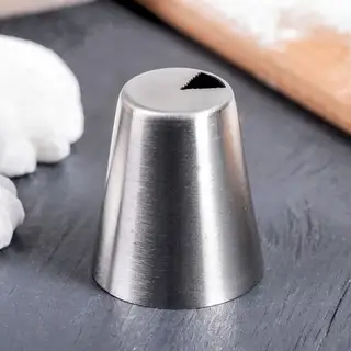 Насадка кондитерская «Треугольник зубчики», d=3,7 см, выход 0,9×1 см, нержавеющая сталь