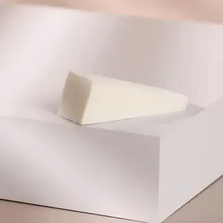Спонж для нанесения косметики, 5,2 × 2 см, цвет белый
