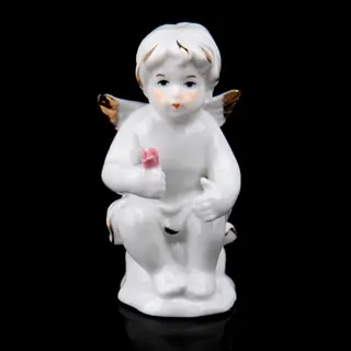 Сувенир керамика "Ангел с цветком" 9х4,5х5 см