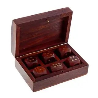 шкатулка дерево рис. 3 кости игральные + 6 кубиков игральных 3х10х7см