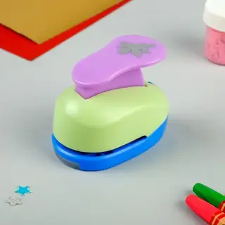 Дырокол фигурный "Ангел" d=2,2 см 7х4 см МИКС