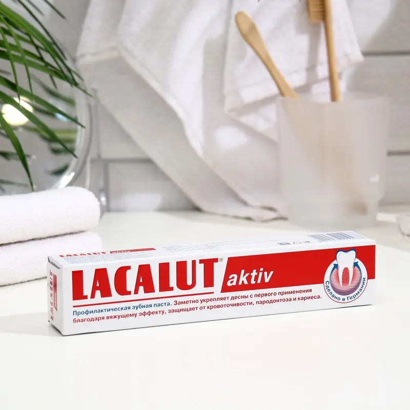 Зубная паста Lacalut Aktiv, 75 мл