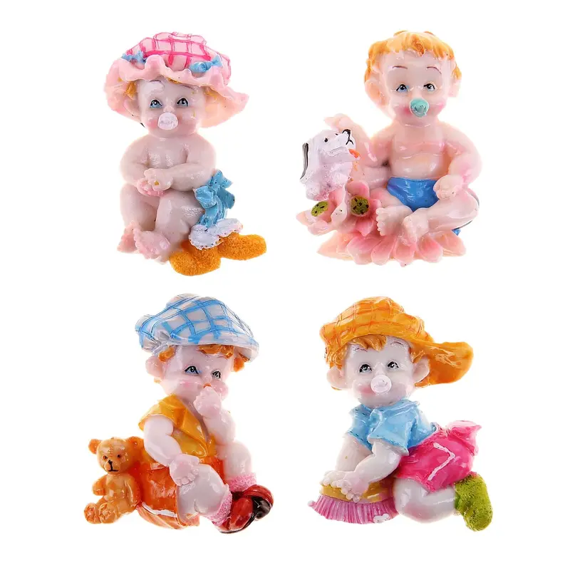 Магнит "Малыши с игрушками" 7×5,5 см