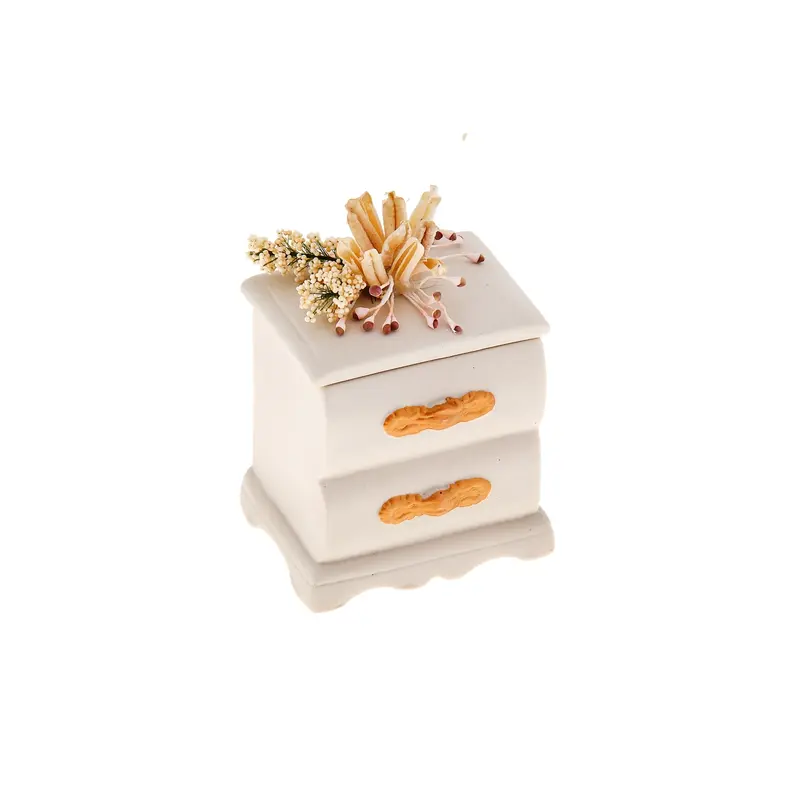 Шкатулка "Комод с декором" 7,5х7,3х5,4 см