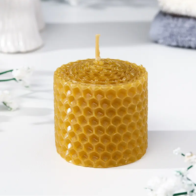 Свеча из вощины, медовая, 4 см