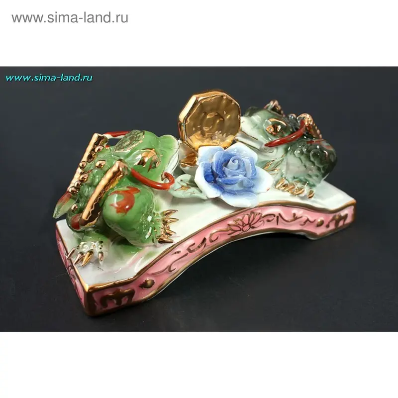 сувенир нэцкэ под фарфор 2жабы на подставке с ба-гуа