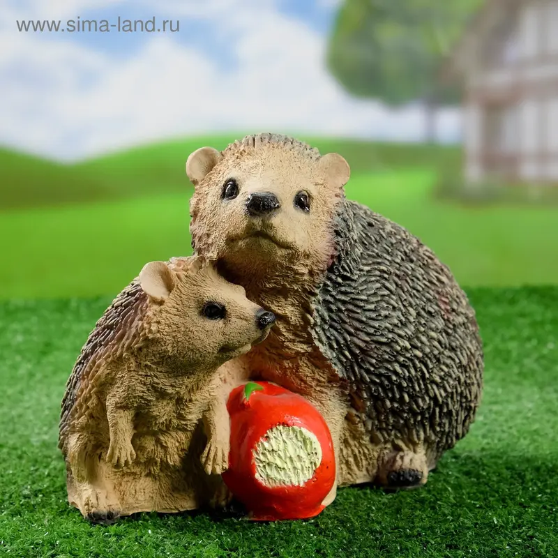 Садовая фигура "Ёжики пара с яблоком"