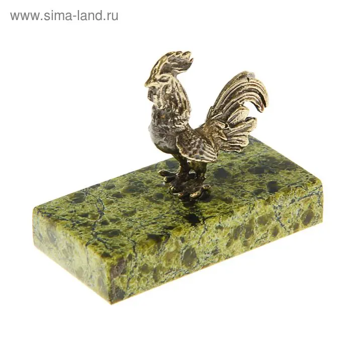 Петушок стоит из бронзы на подставке из змеевика, маленький
