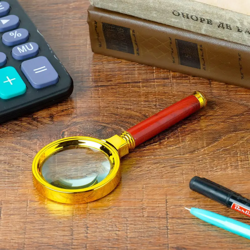 Лупа классическая, 6х, d=6 см, в золотой оправе