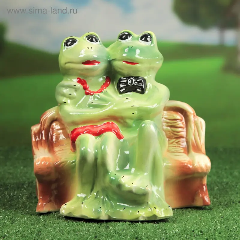 Садовая фигура "Жаба на лавке"