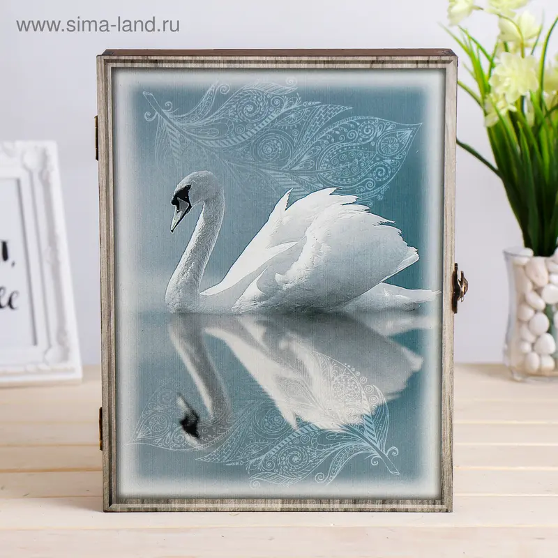Ключница "Лебедь" 20х25х6 см