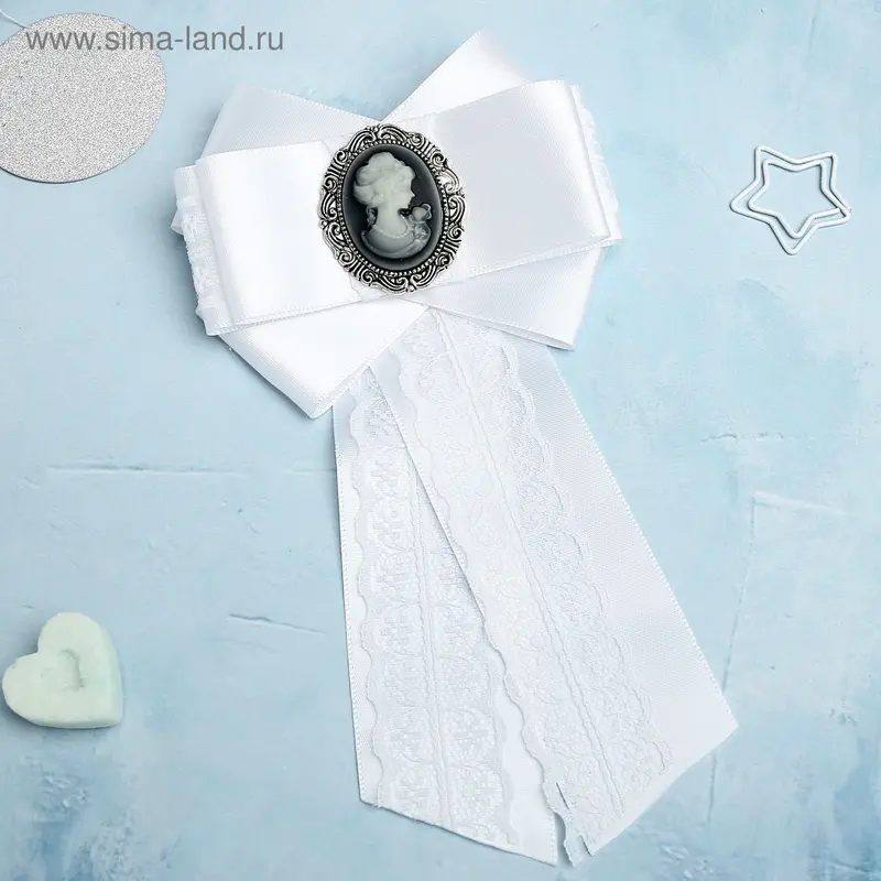 Брошь "Винтаж" с галстуком цвет белый