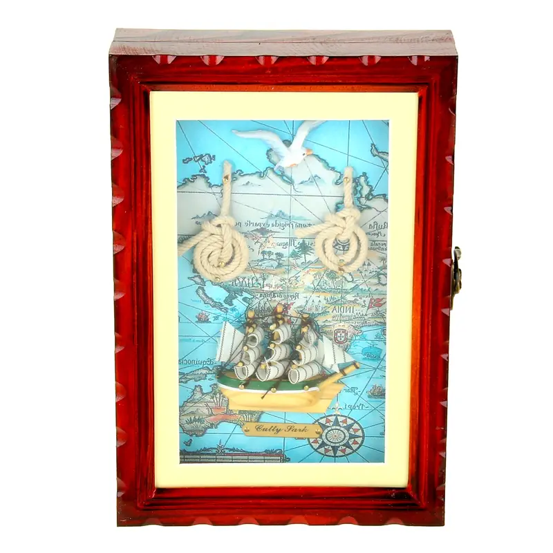 Ключница "География" 25х16,5х6 см