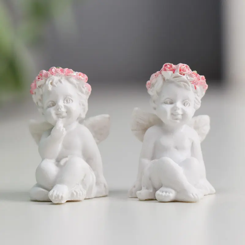 Фигурка полистоун «Ангел в венке из роз», 2.9×2×1.6 см, МИКС